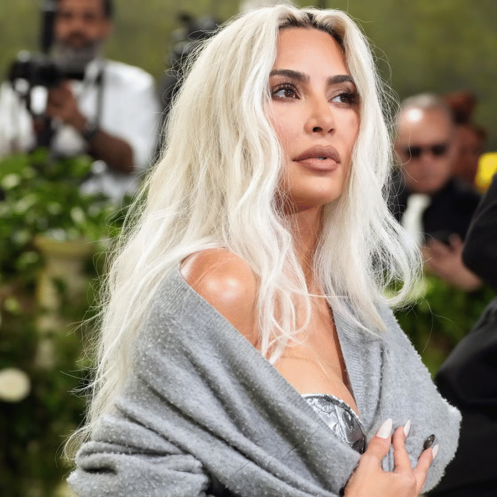 Kim Kardashian blonde hair
