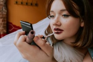 Lip Gloss Trend is Back, Baby — And Dubai’s Beauty Gurus Are Doing It Better Than J.Lo